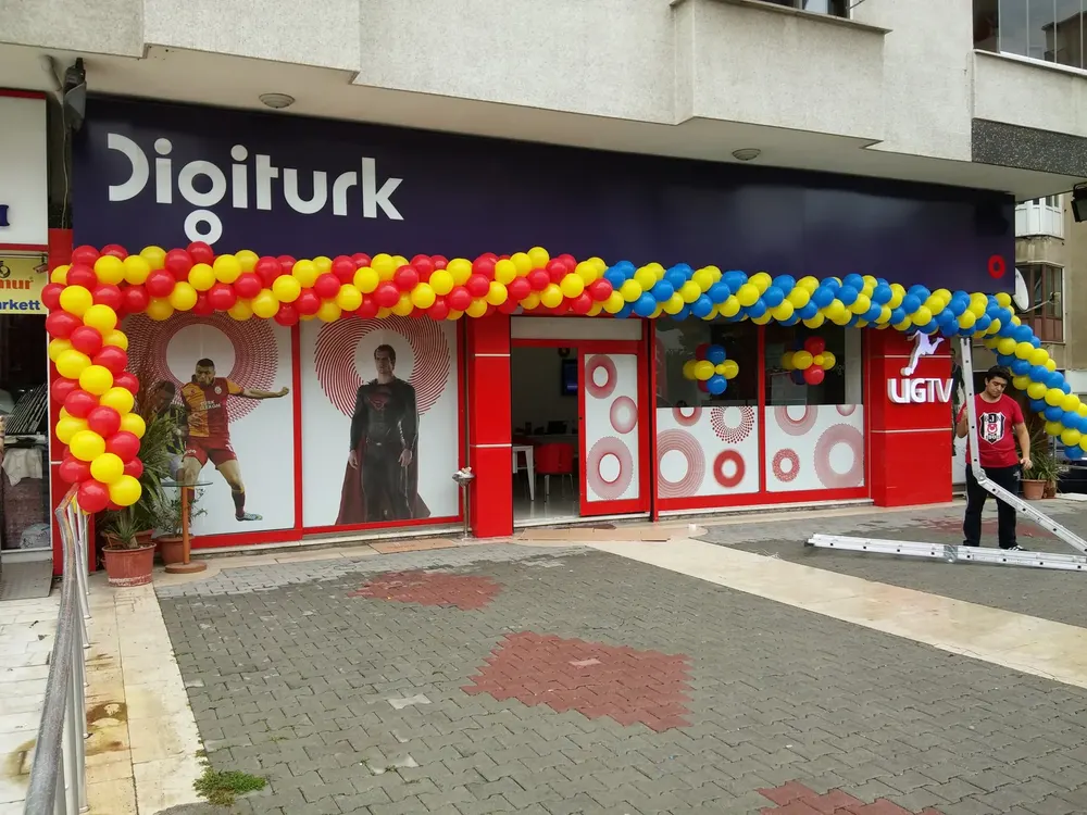 Mağaza Açılışı Balon Süsleme çalışması — Esin Balon İstanbul