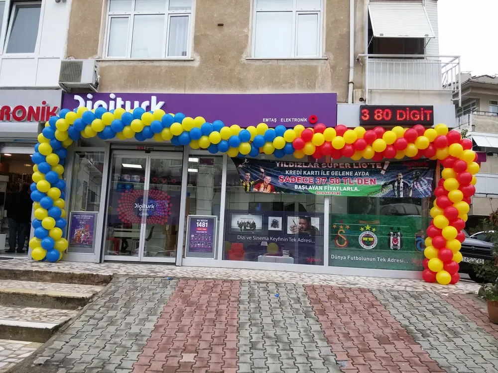 Mağaza Açılışı Balon Süsleme çalışması — Esin Balon İstanbul