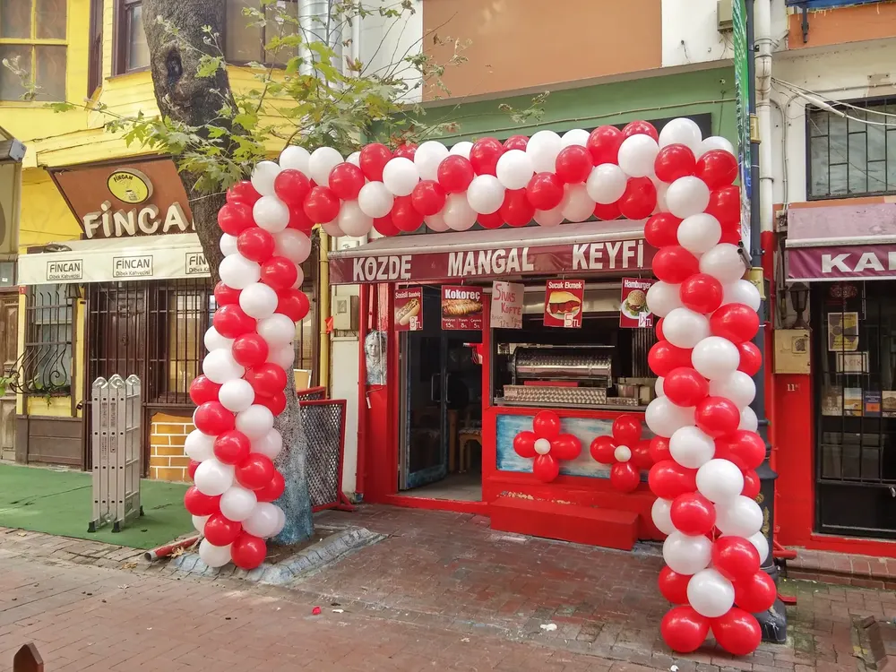 Mağaza Açılışı Balon Süsleme çalışması — Esin Balon İstanbul