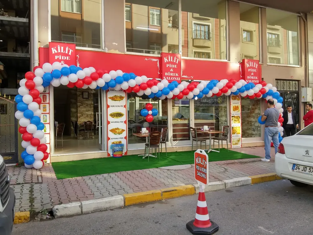 Mağaza Açılışı Balon Süsleme çalışması — Esin Balon İstanbul