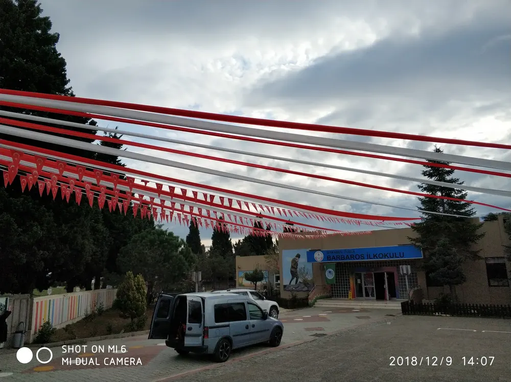 İstanbul mezuniyet ve okul balon süsleme uygulaması — Esin Balon organizasyon