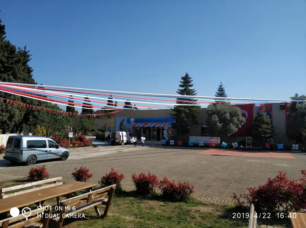 İstanbul mezuniyet ve okul balon süsleme uygulaması — Esin Balon organizasyon