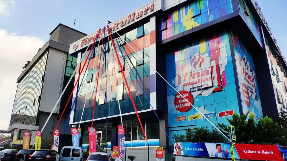 İstanbul mezuniyet ve okul balon süsleme uygulaması — Esin Balon organizasyon