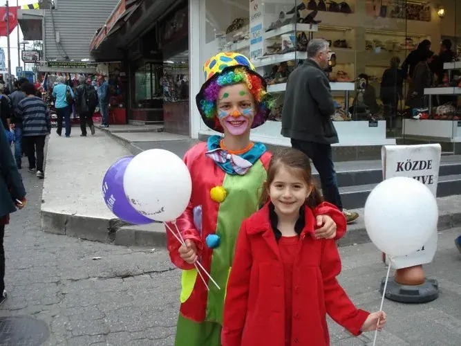 Palyaço örneği, profesyonel kurulum — Esin Balon