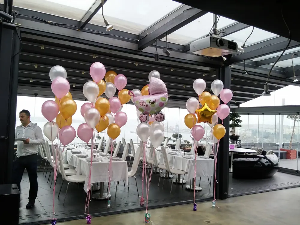 İstanbul uçan balon süsleme uygulaması — Esin Balon organizasyon