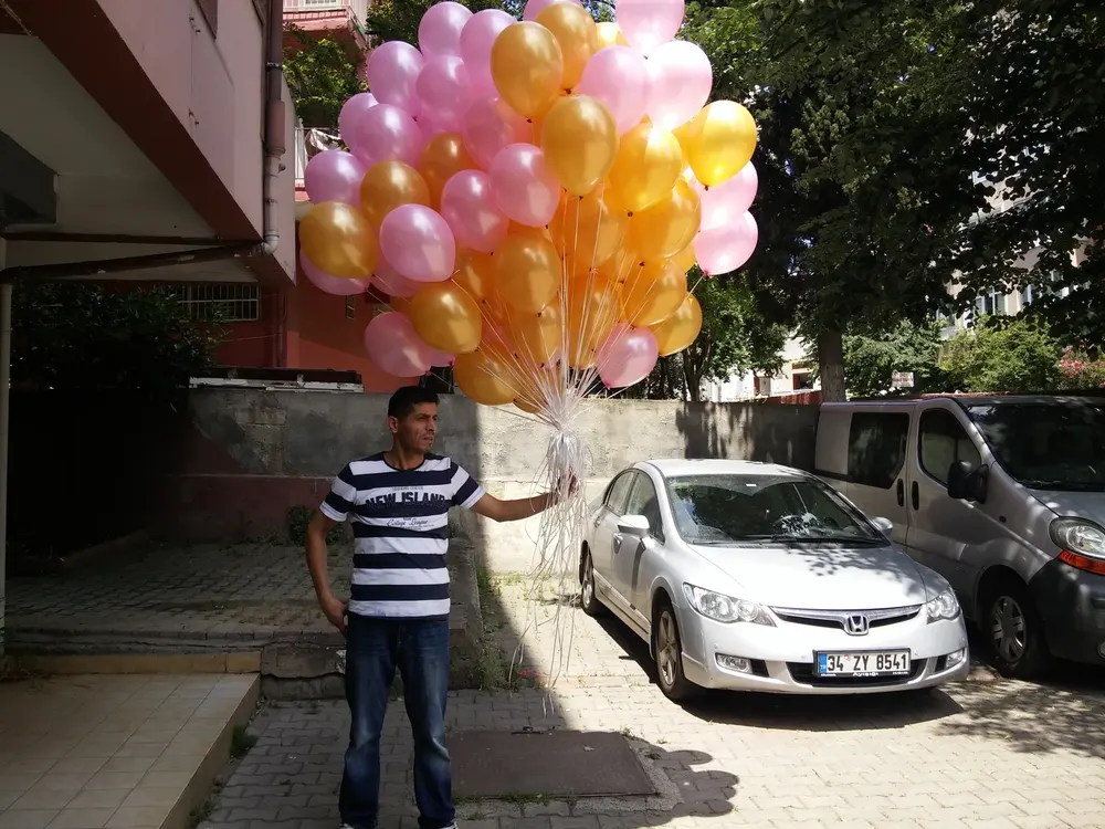 İstanbul uçan balon süsleme uygulaması — Esin Balon organizasyon