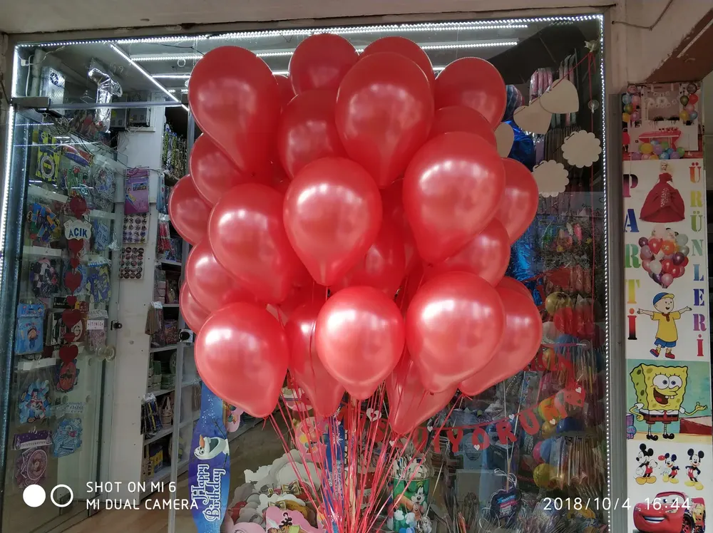 Uçan Balon Süsleme örneği, profesyonel kurulum — Esin Balon