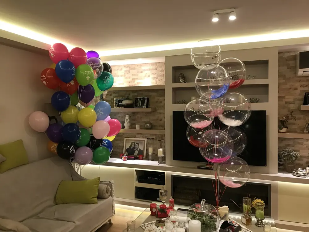 Uçan Balon Süsleme örneği, profesyonel kurulum — Esin Balon