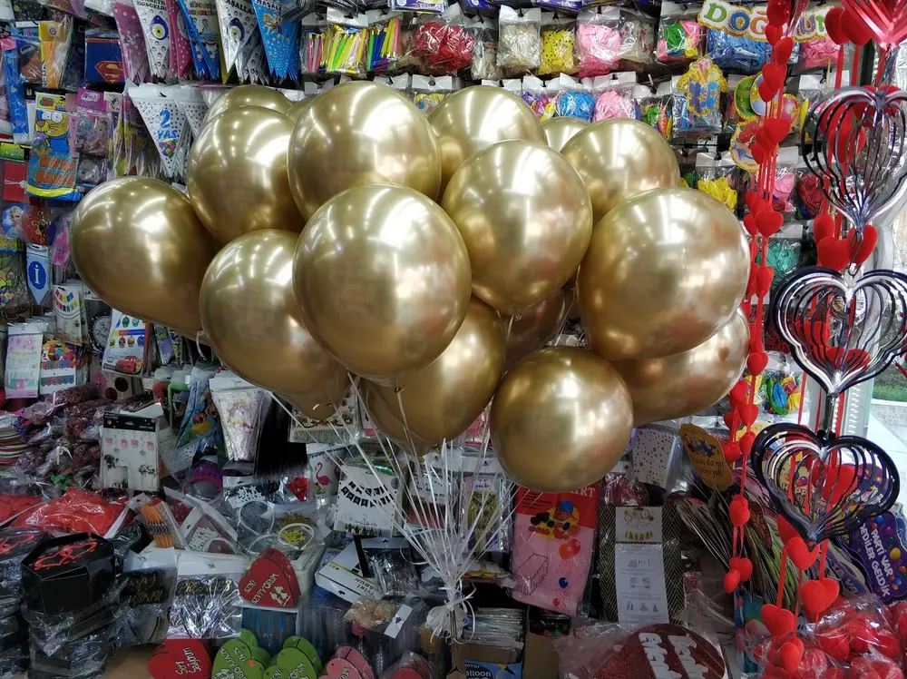 Uçan Balon Süsleme örneği, profesyonel kurulum — Esin Balon