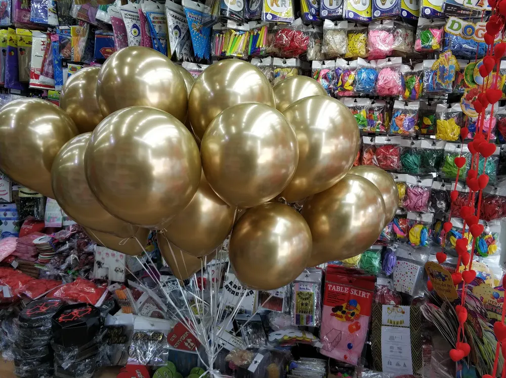 Uçan Balon Süsleme örneği, profesyonel kurulum — Esin Balon