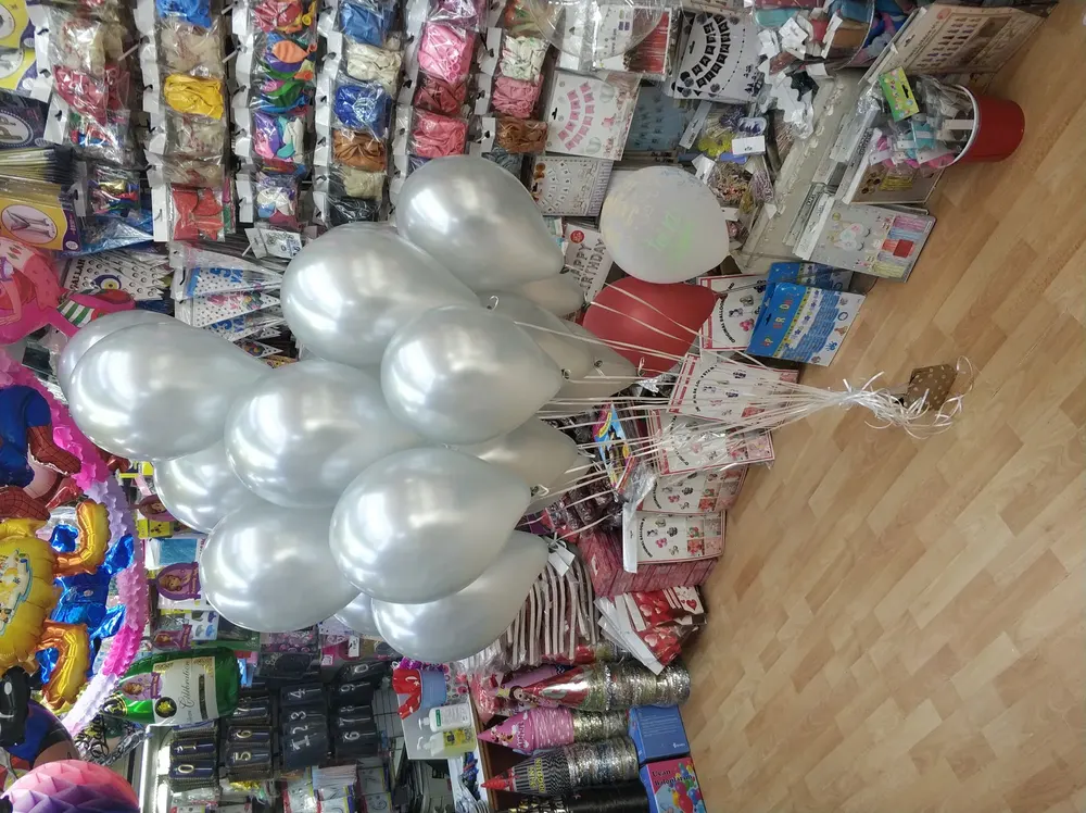 Uçan Balon Süsleme örneği, profesyonel kurulum — Esin Balon