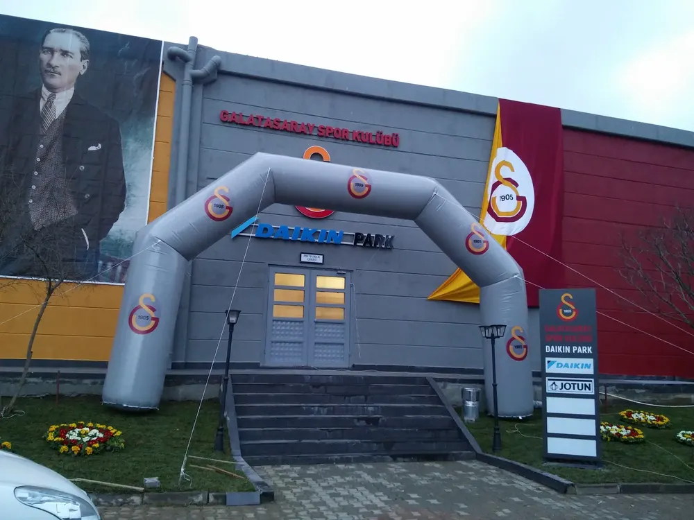 Yol Takı Balon Süsleme çalışması — Esin Balon İstanbul