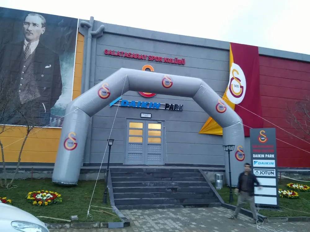 Yol Takı Balon Süsleme çalışması — Esin Balon İstanbul