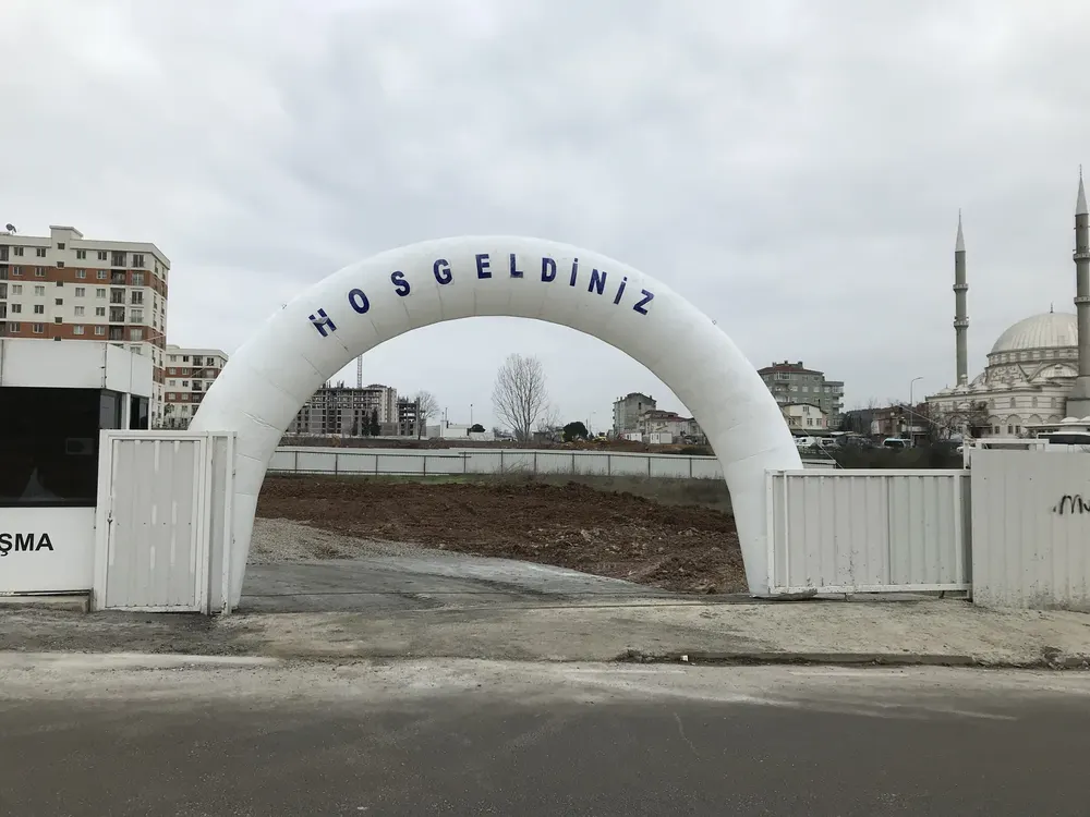 İstanbul yol takı balon süsleme uygulaması — Esin Balon organizasyon