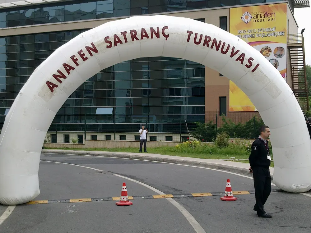 İstanbul yol takı balon süsleme uygulaması — Esin Balon organizasyon