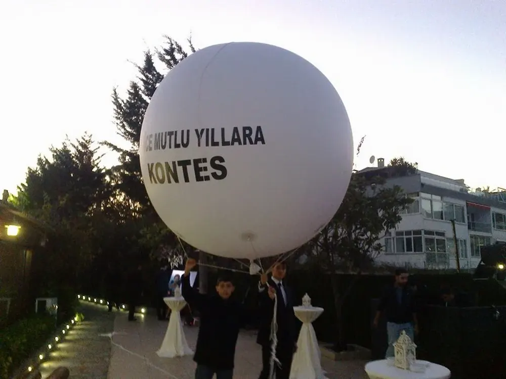 Zeplin Balon örneği, profesyonel kurulum — Esin Balon