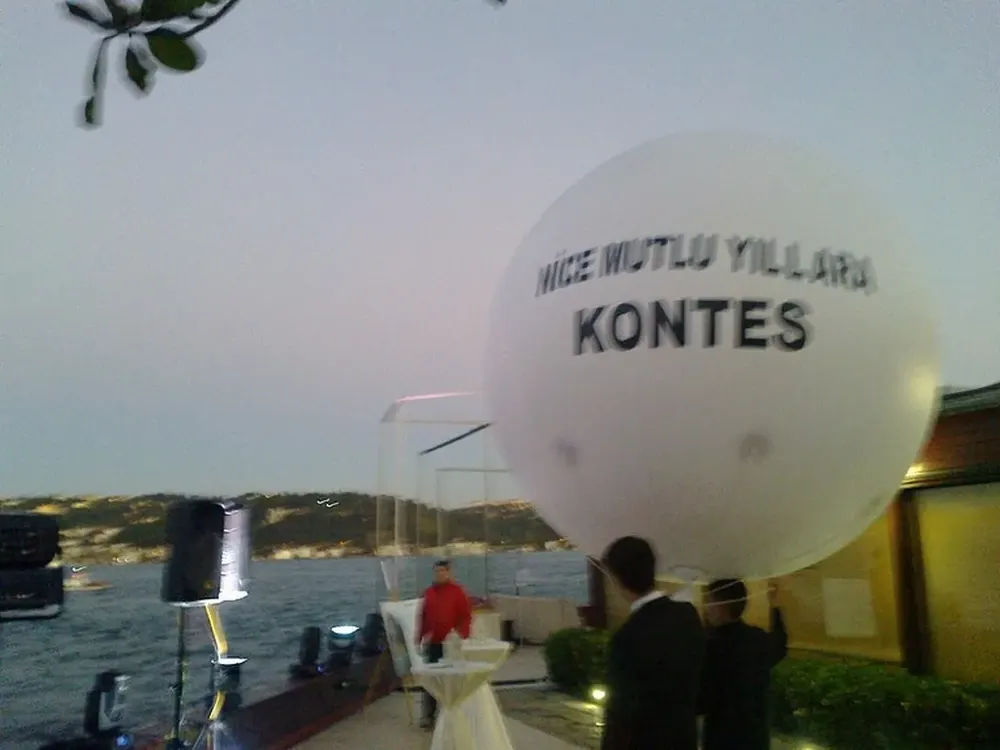 İstanbul zeplin balon uygulaması — Esin Balon organizasyon