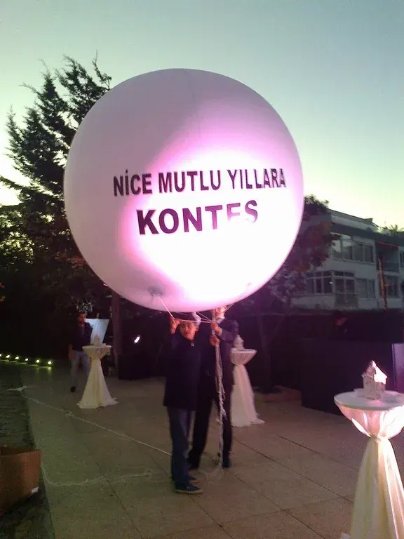 Zeplin Balon örneği, profesyonel kurulum — Esin Balon