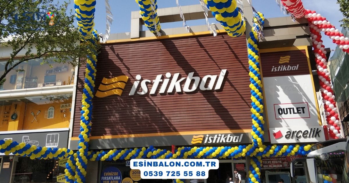 Mağaza açılışı balon süsleme İstanbul — renkli kapı kemeri, Esin Balon kurumsal organizasyon